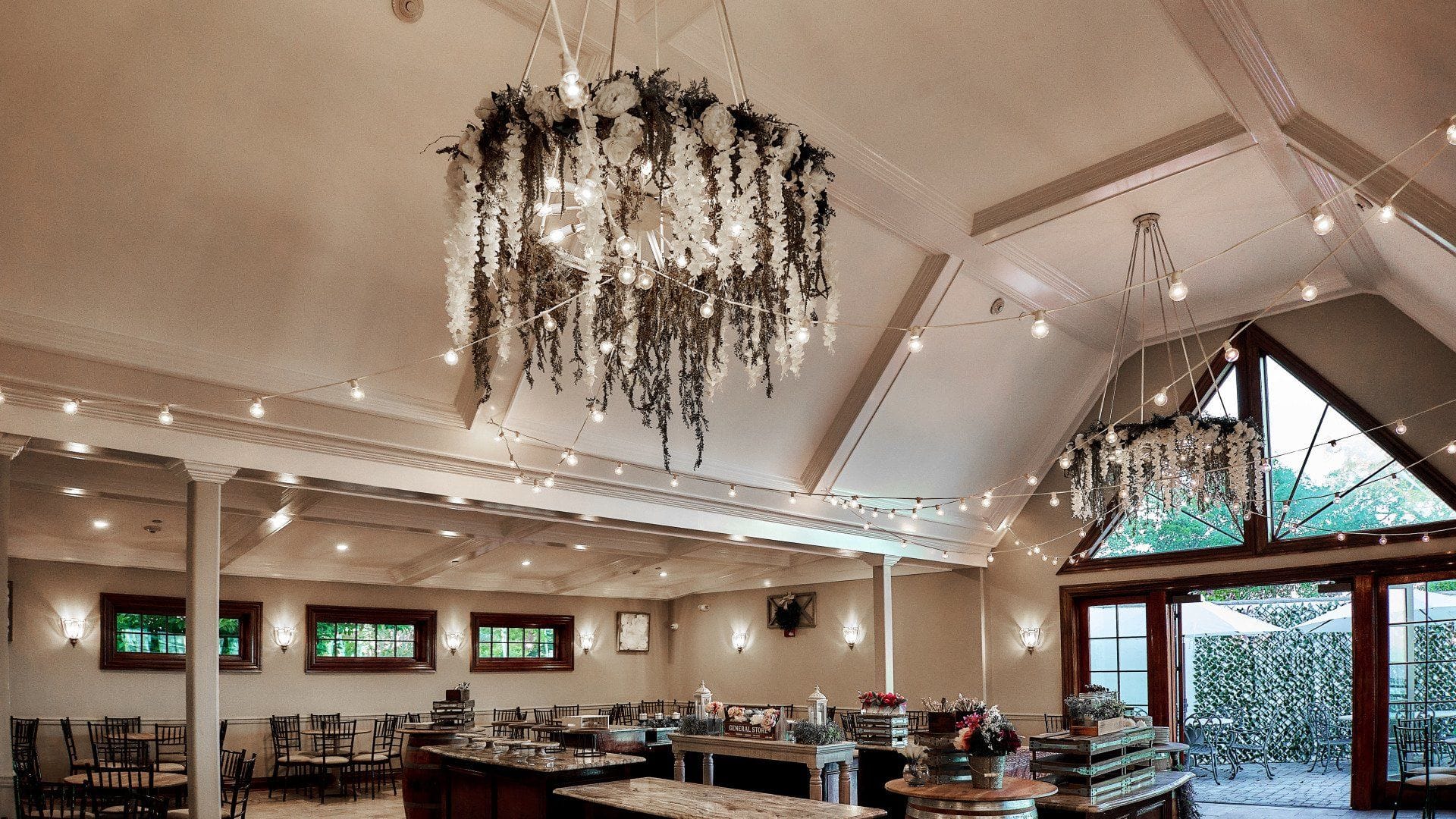 Indoor Cocktail Hour at Riviera Waterfront Mansion Long Island wedding venue in Massapequa, NY — 3