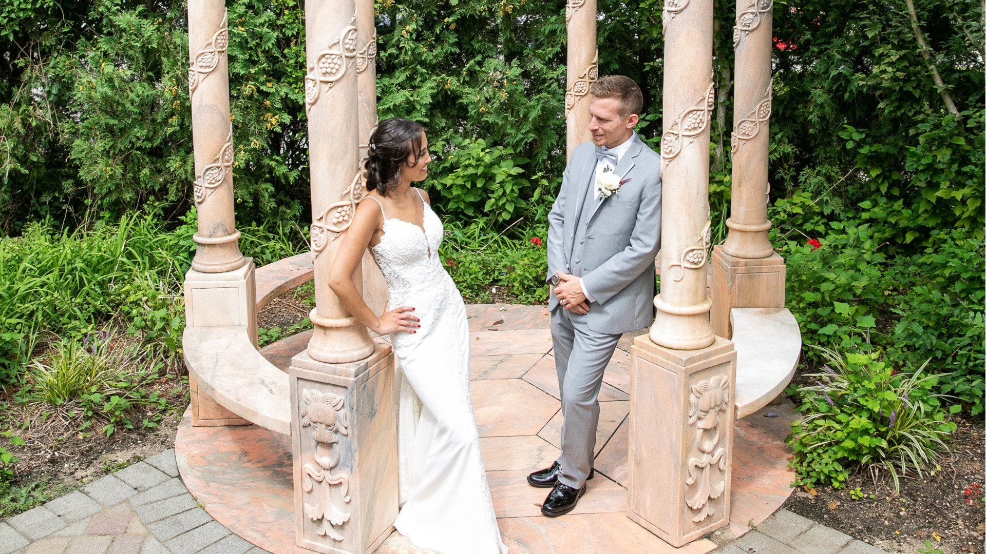 Wedding Photo Locations at Riviera Waterfront Mansion Long Island wedding venue in Massapequa, NY — 2