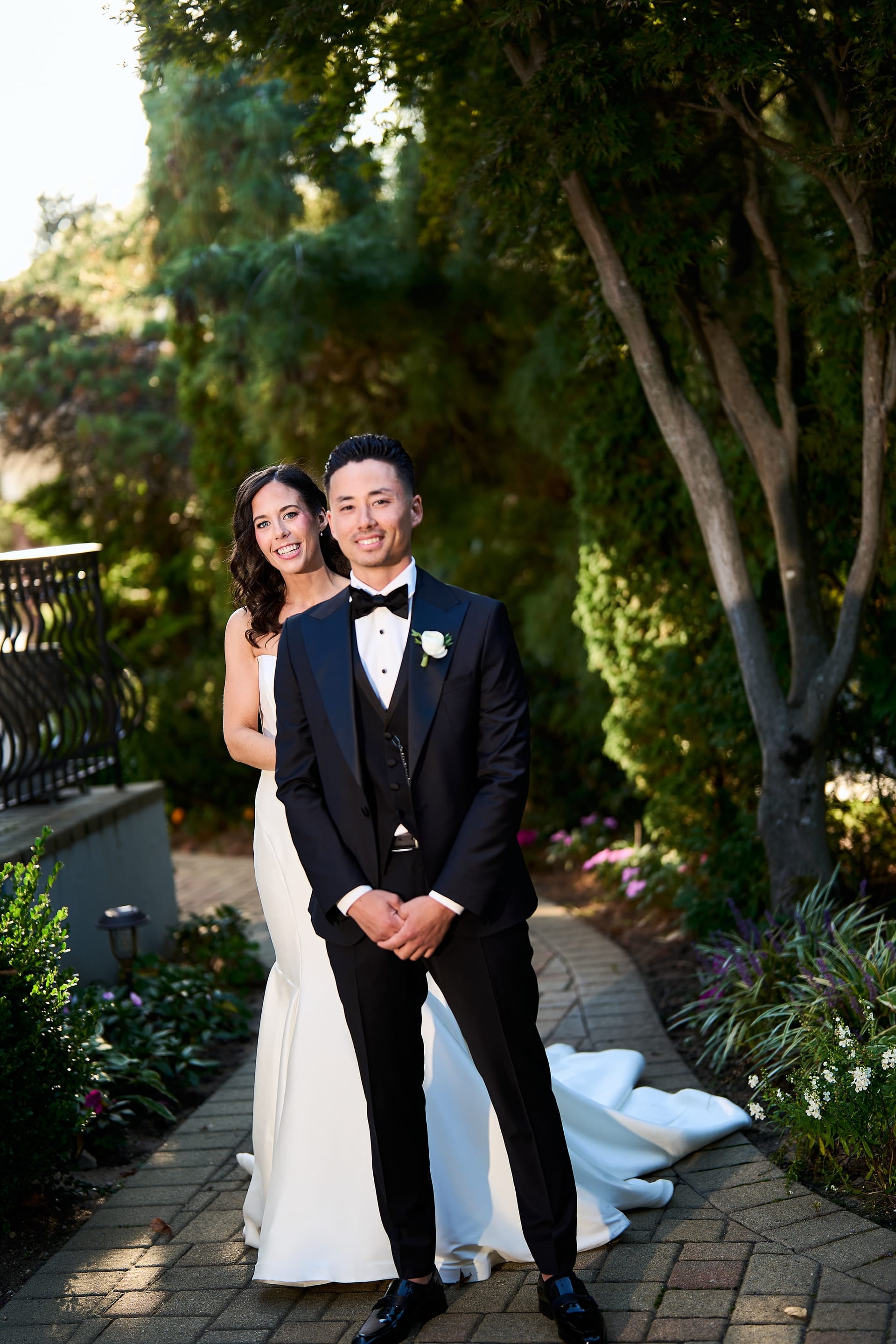 Wedding couple at Riviera Waterfront Mansion in Massapequa, Long Island - Image 4