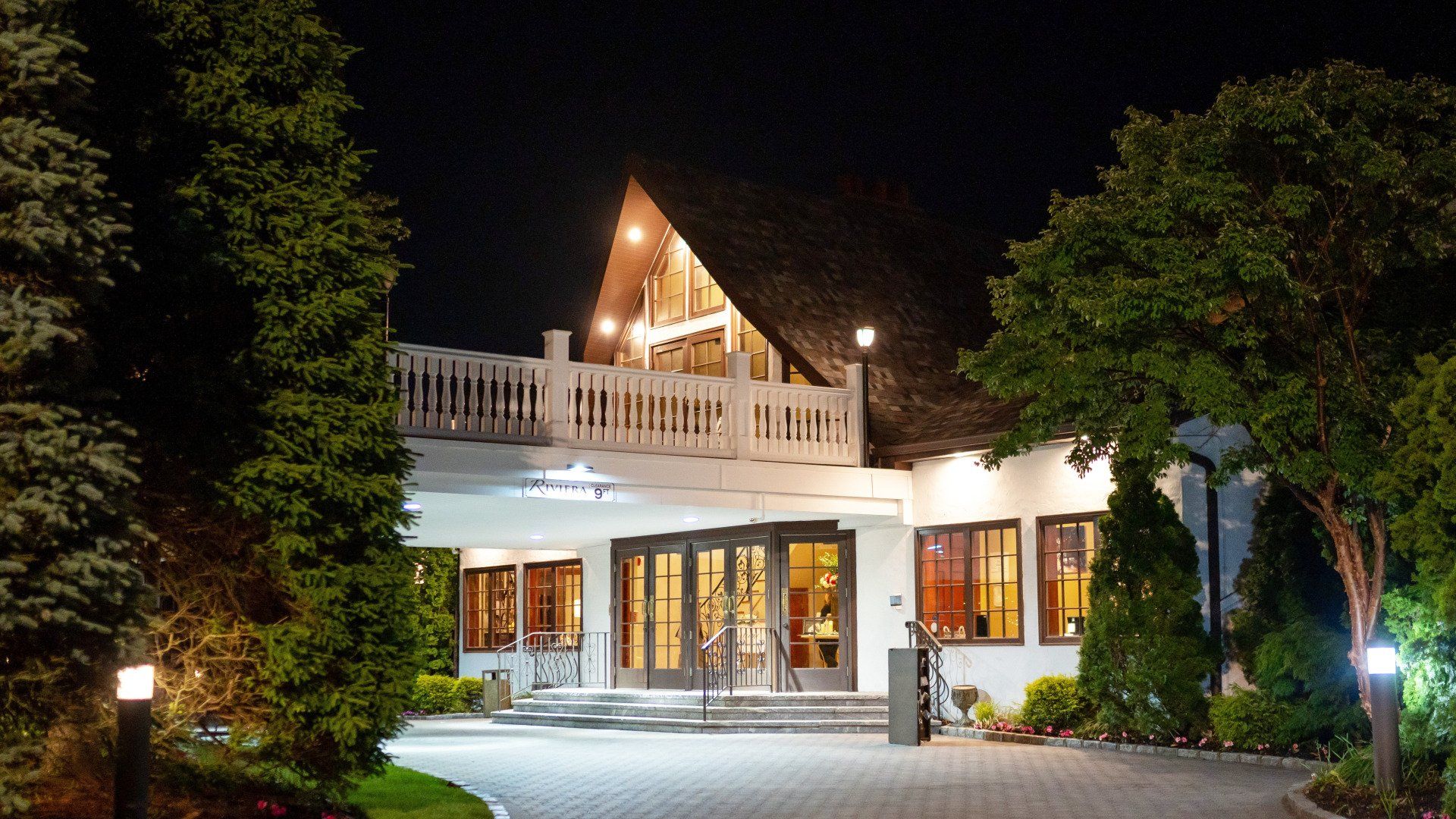 Entrance Lobby at Riviera Waterfront Mansion Long Island wedding venue in Massapequa, NY
