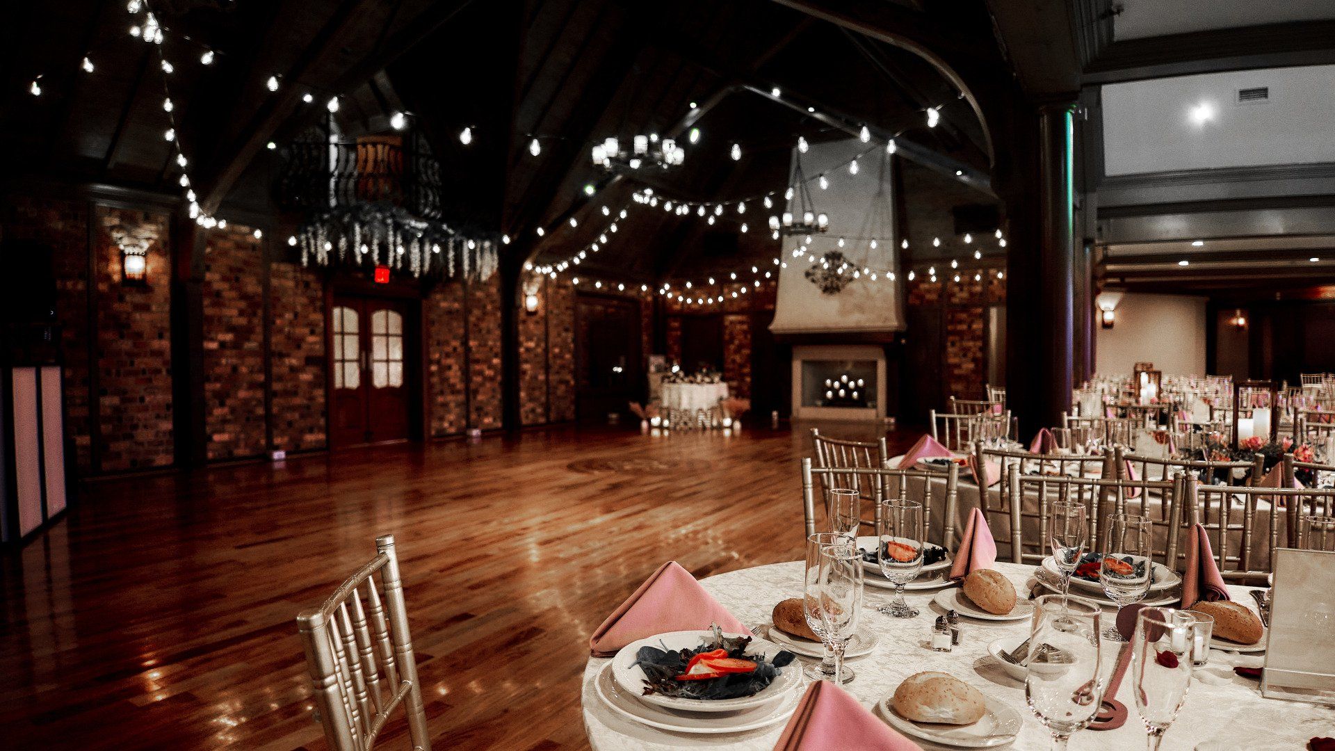 Grand ballroom wedding reception at Riviera Waterfront Mansion, photo 16