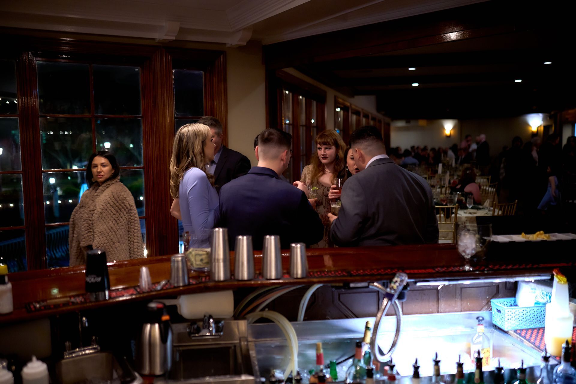 Top shelf wedding bar service at Riviera Waterfront Mansion, photo 5